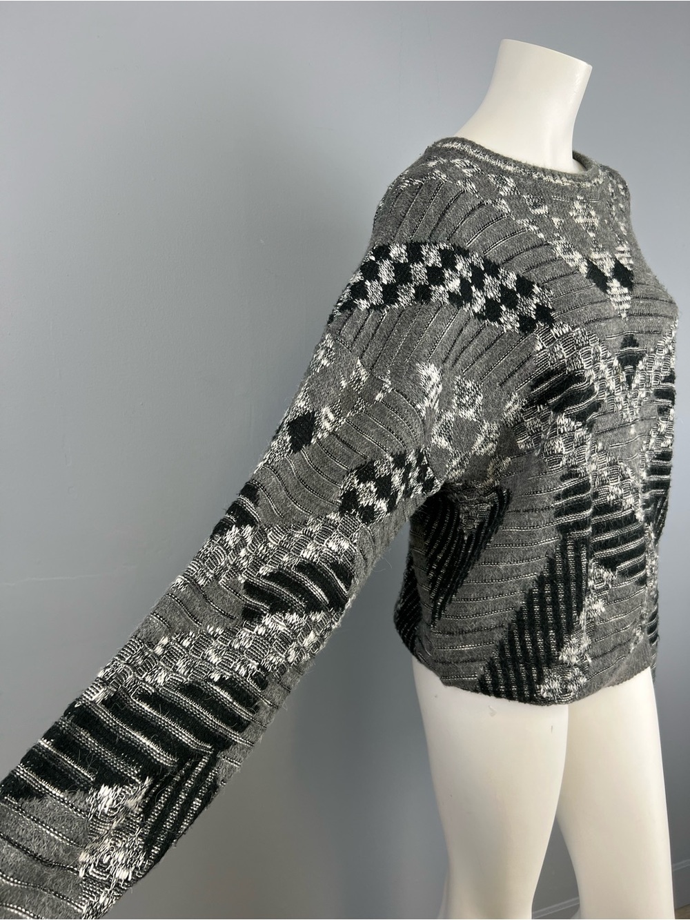 Vintage Nino Foriero Size M Cozy Grey Patterned Sweater
